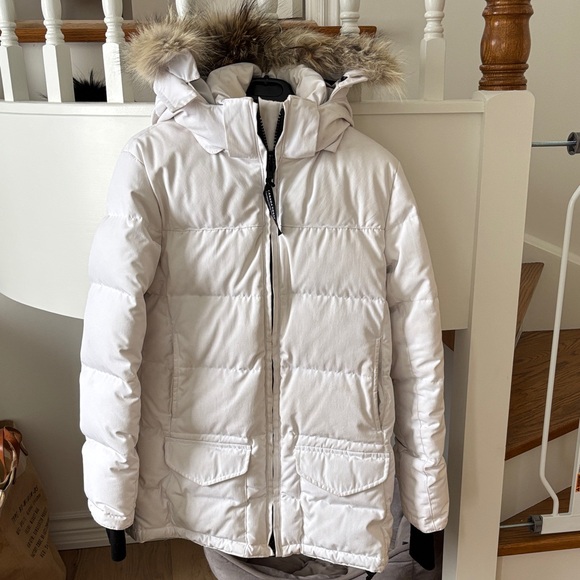 Canada Goose Jackets & Blazers - Canada Goose White Puffer Jacket with Fur Hood